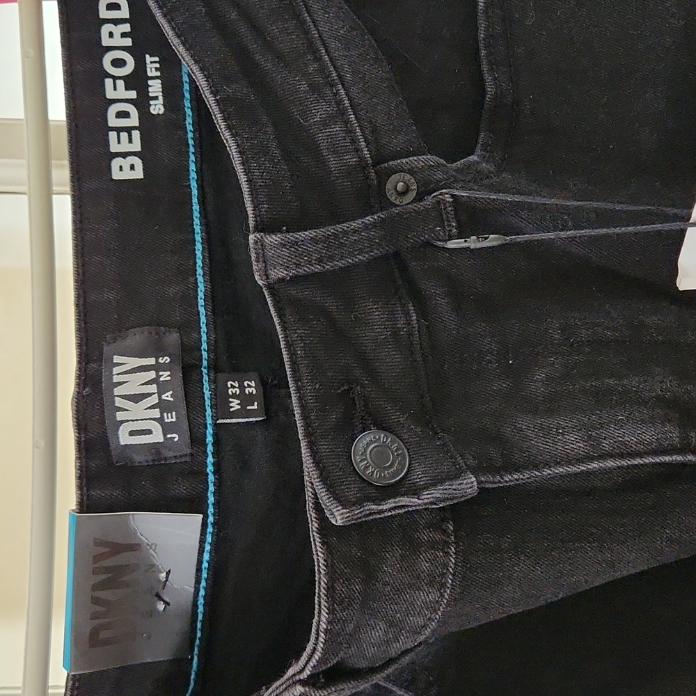 Mens DKNY jeans NWT